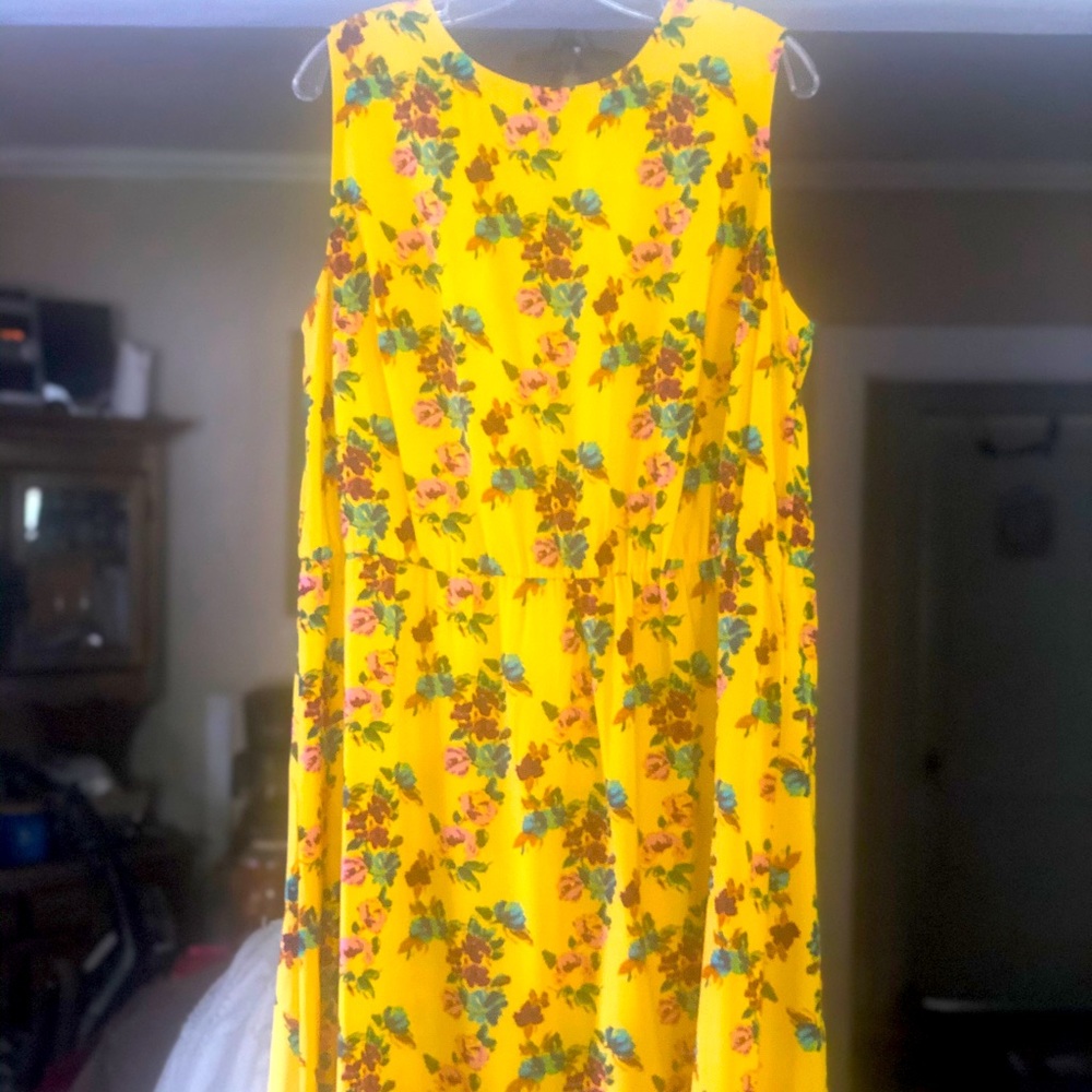 Yellow dress